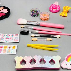 ست اسباب بازی آرایشی کیفی مدل Beauty Make-up_اسباب بازی